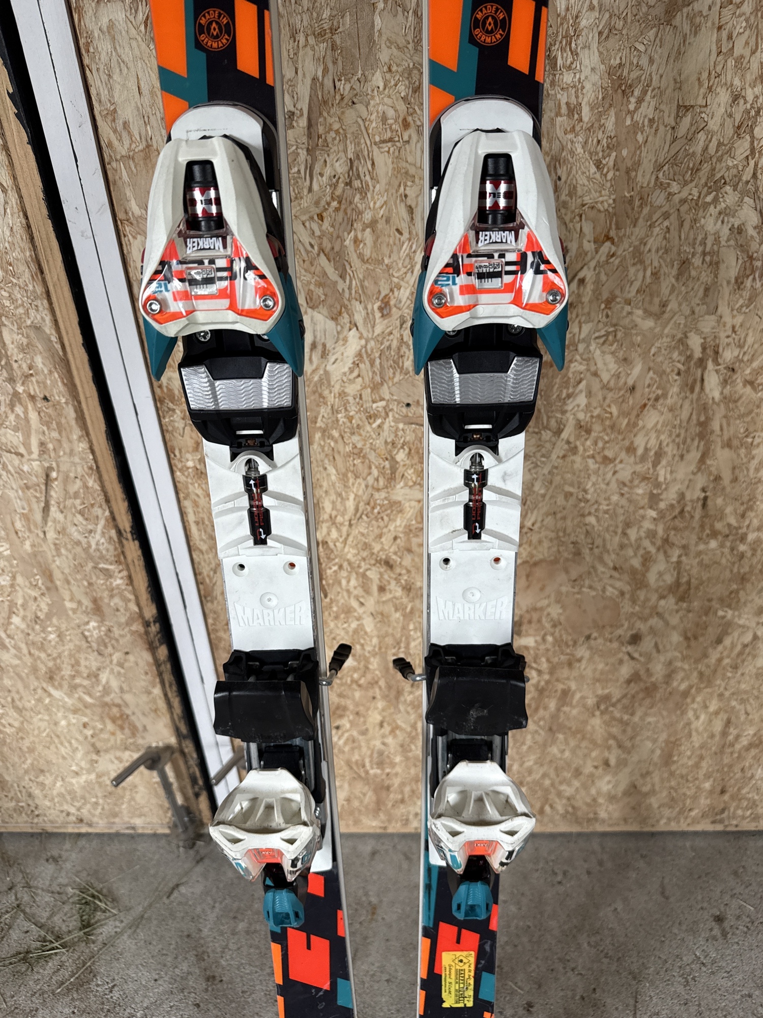 FIS Volkl 188 cm Racing Racetiger GS Skis With Bindings Max