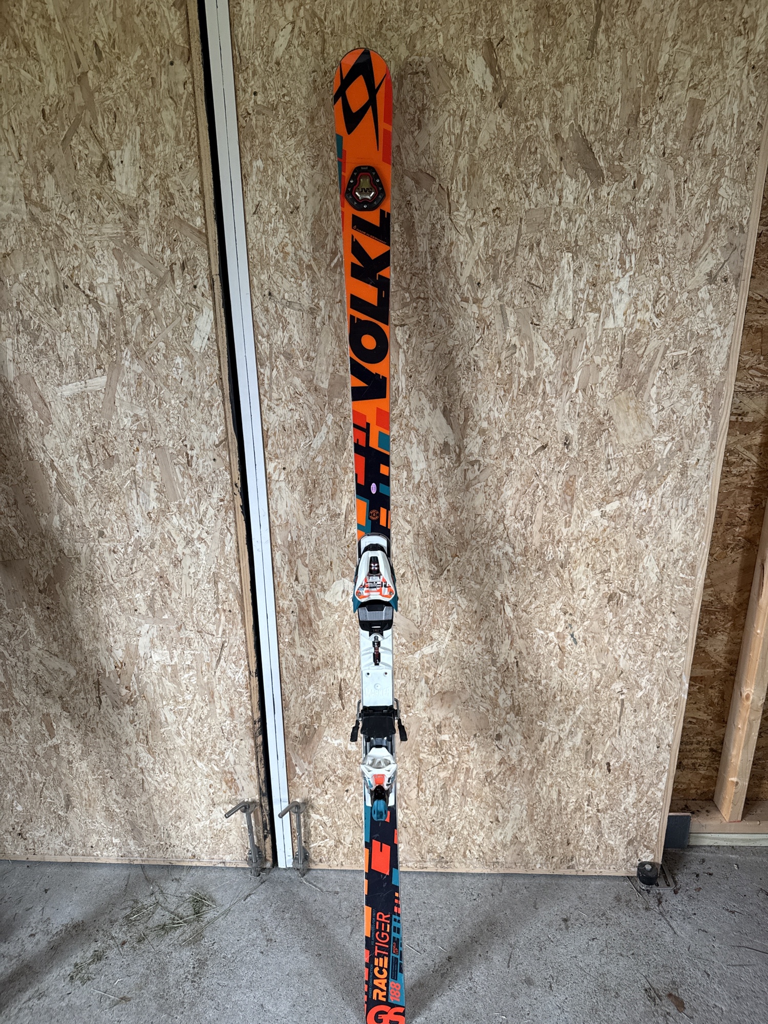 Völkl Racetiger GS 188 スキー板 バインディング付き Völkl Racetiger GS 188 スキー板 バインディング付き - メルカリ