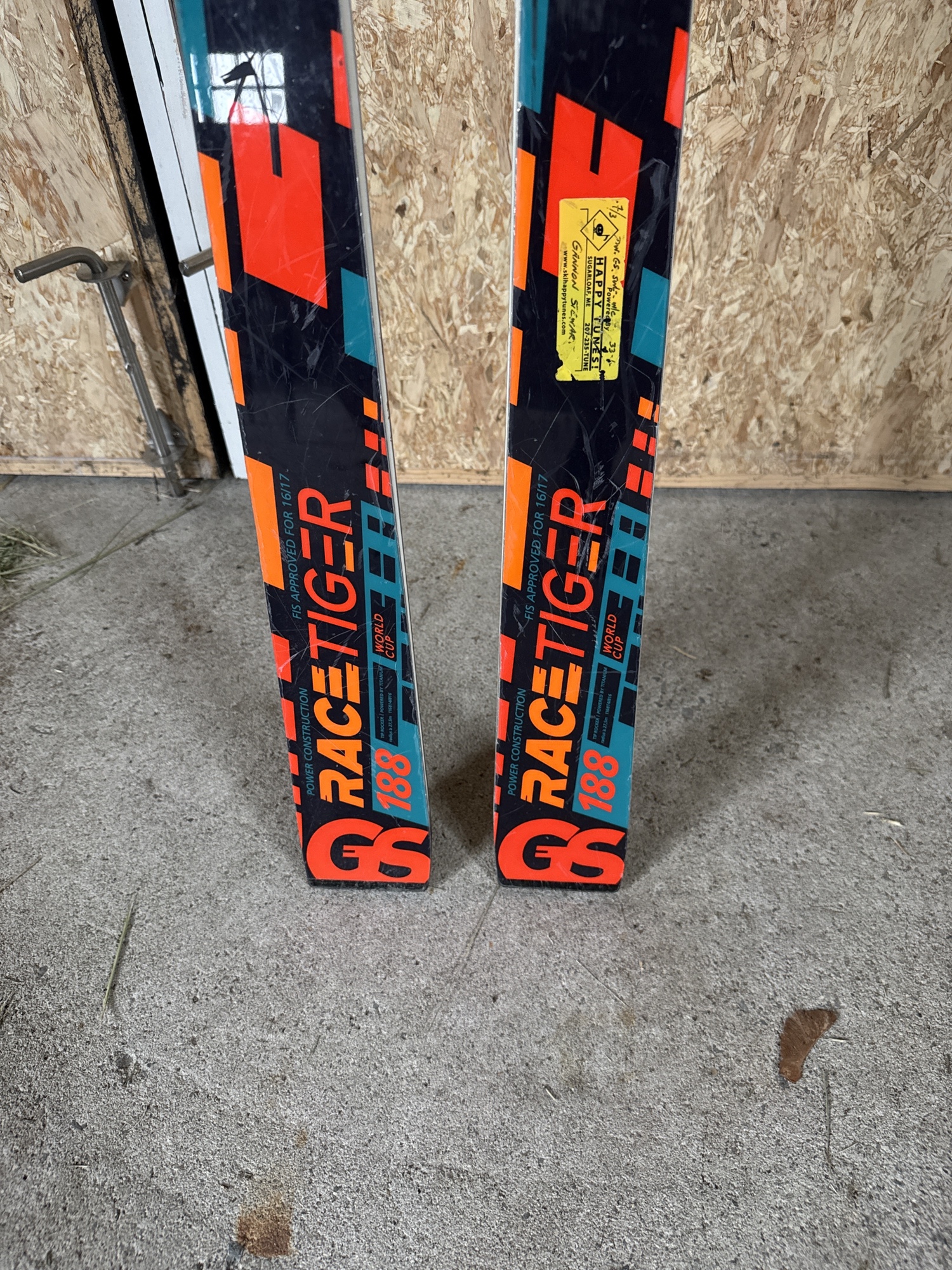 FIS Volkl 188 cm Racing Racetiger GS Skis With Bindings Max