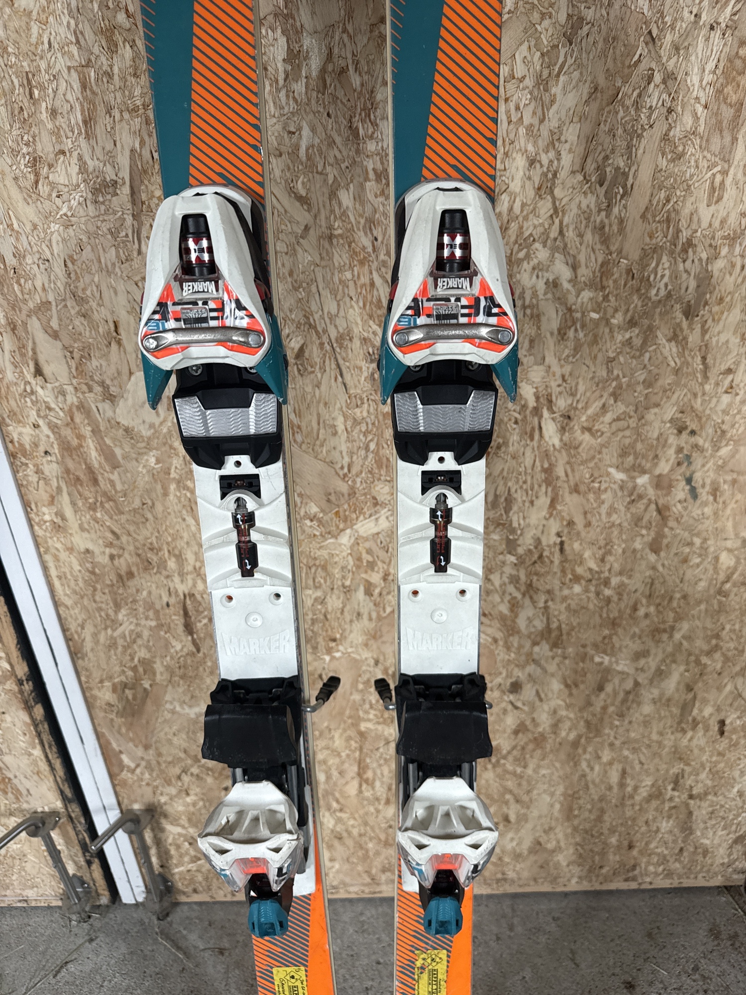 ＶＯＬＫＬ　ＲＡＣＥＴＩＧＥＲ　ＲＡＣＩＮＧ155㎝ Volkl 183 cm Racing Racetiger GS Skis With Bindings Max Din