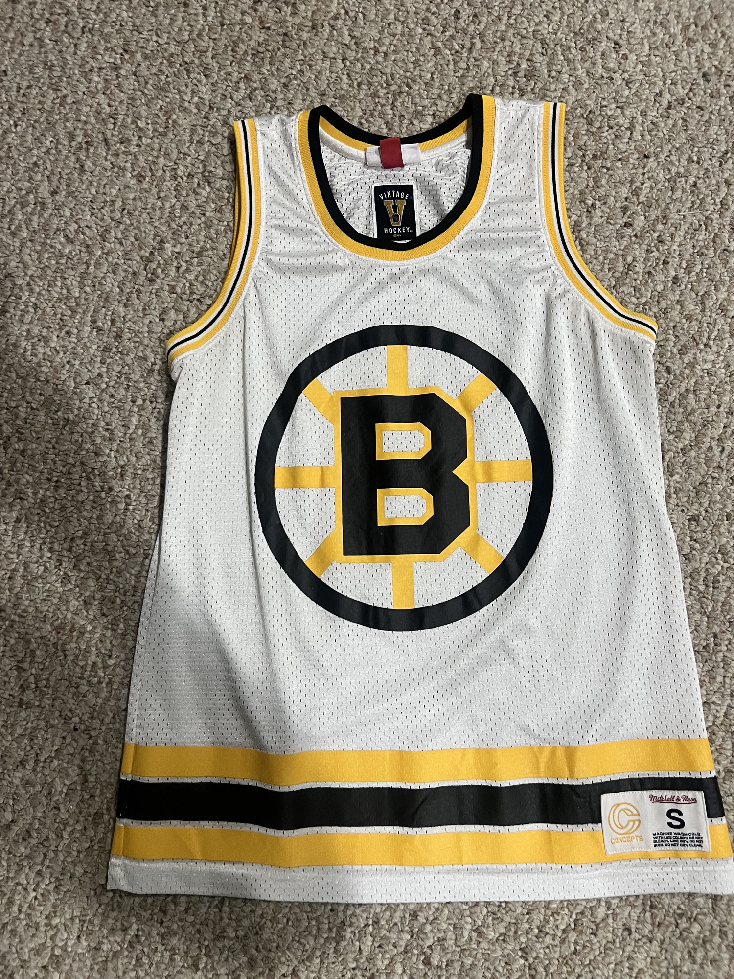 Men's Small Mitchell Ness Jersey Boston Bruins Tank