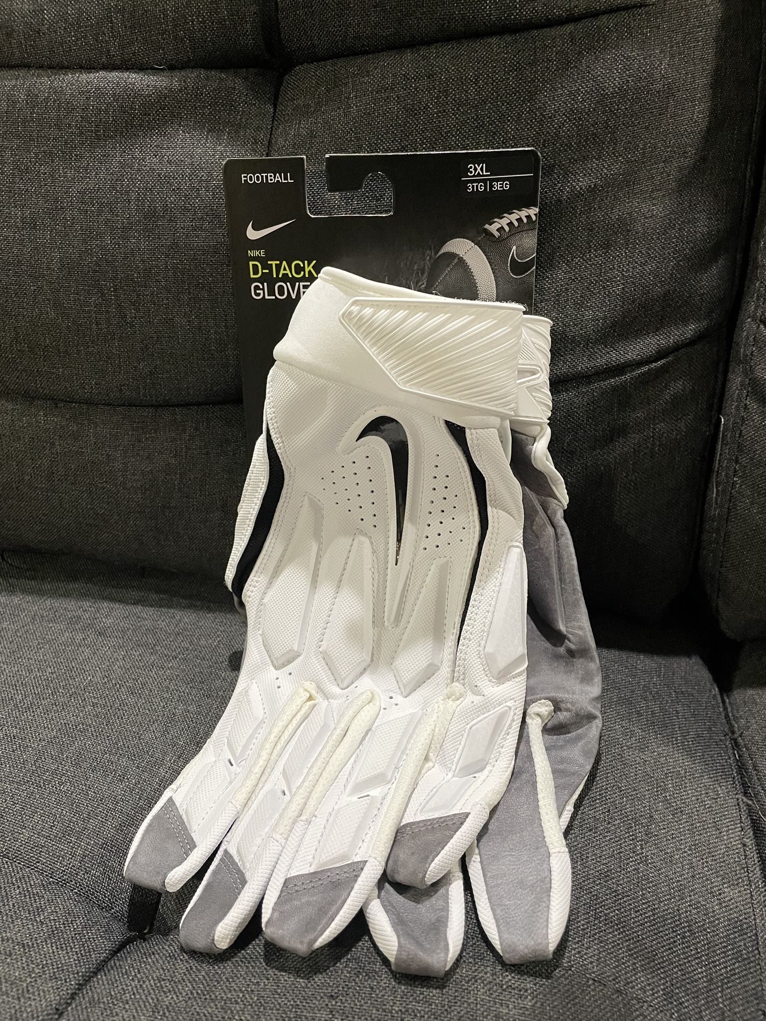 Nike D-Tack Lineman Padded Football Gloves Maroon 3XL