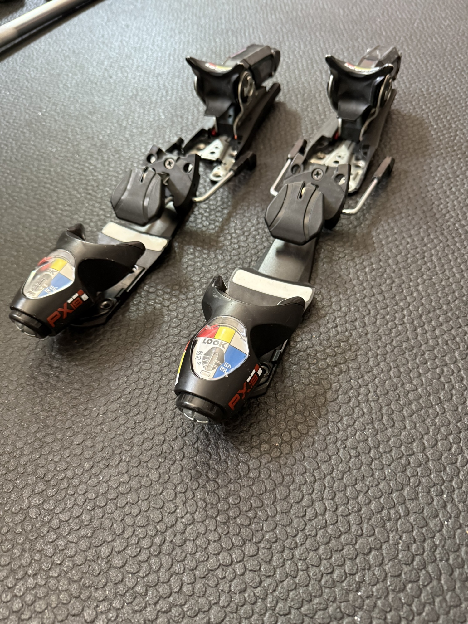 Look PX 18 Downhill Ski Bindings | Used and Closeout