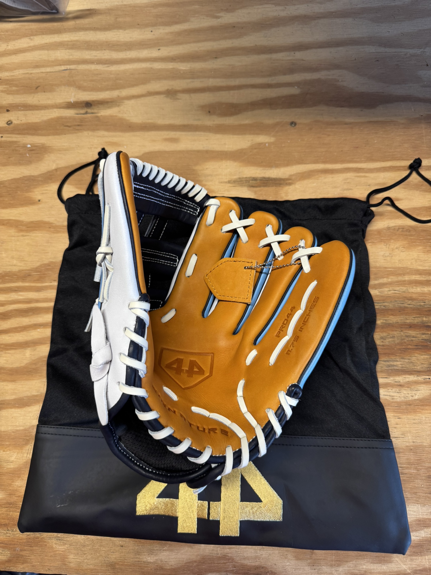 44 Pro Signature Series: Used & Clearance Baseball Gloves