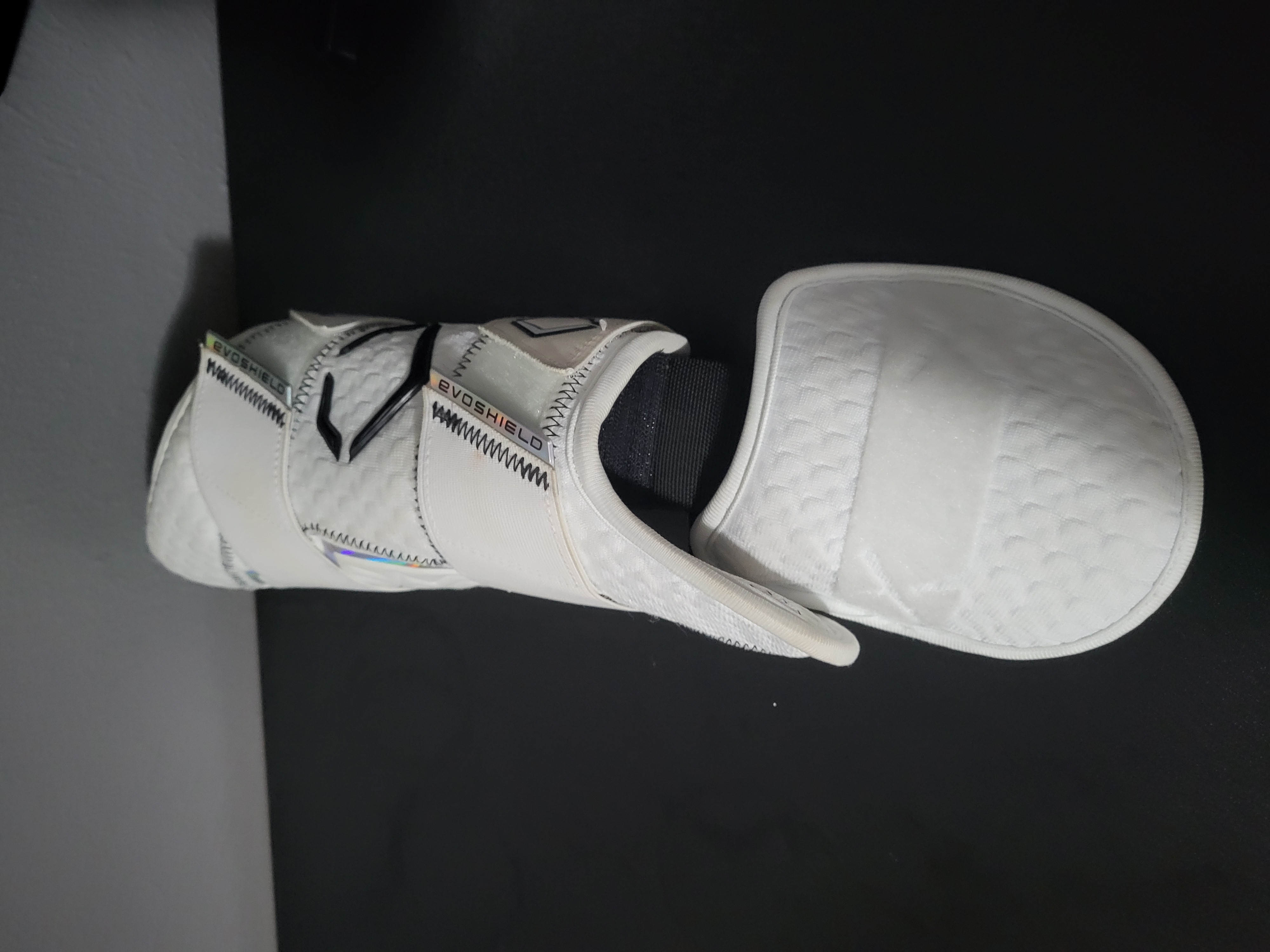 EVOSHILD LEG GUARD 白　未使用品 Evoshield SRZ-1 Batter's Leg Guard - Eastpro Sporting Goods
