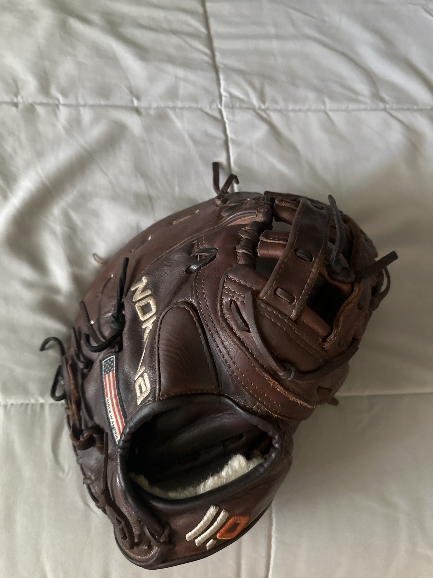 Nokona Baseball Gloves & Mitts | Used and Clearance