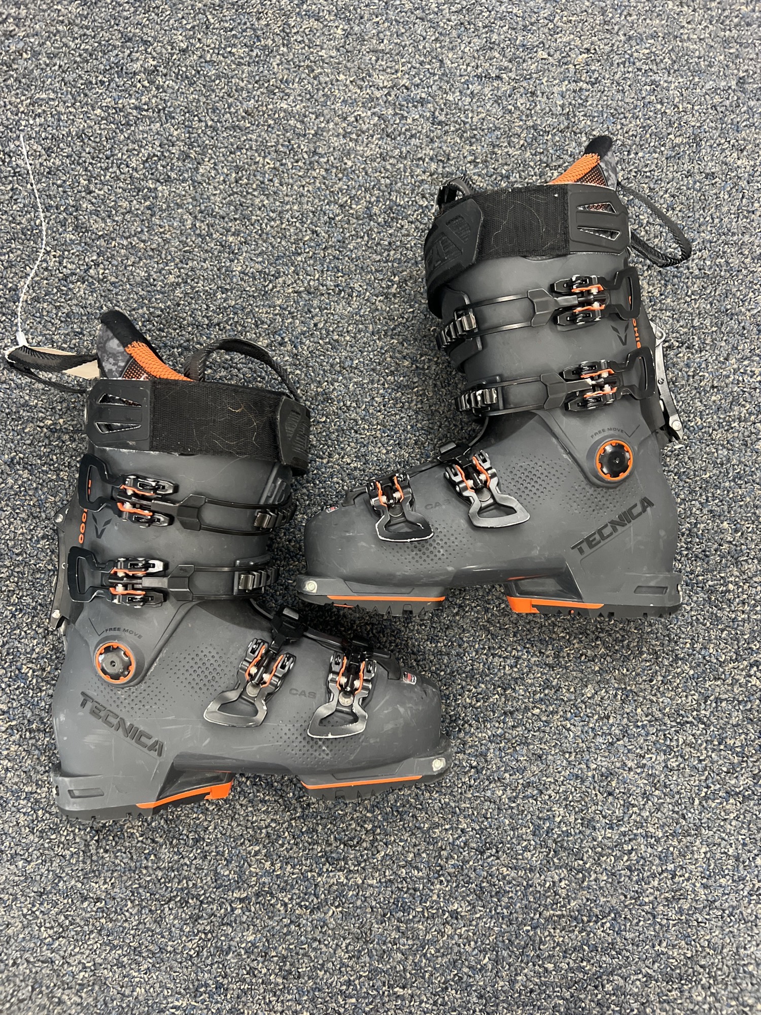 New Tecnica R9.3 110 Racing Ski Boots | SidelineSwap | Buy and