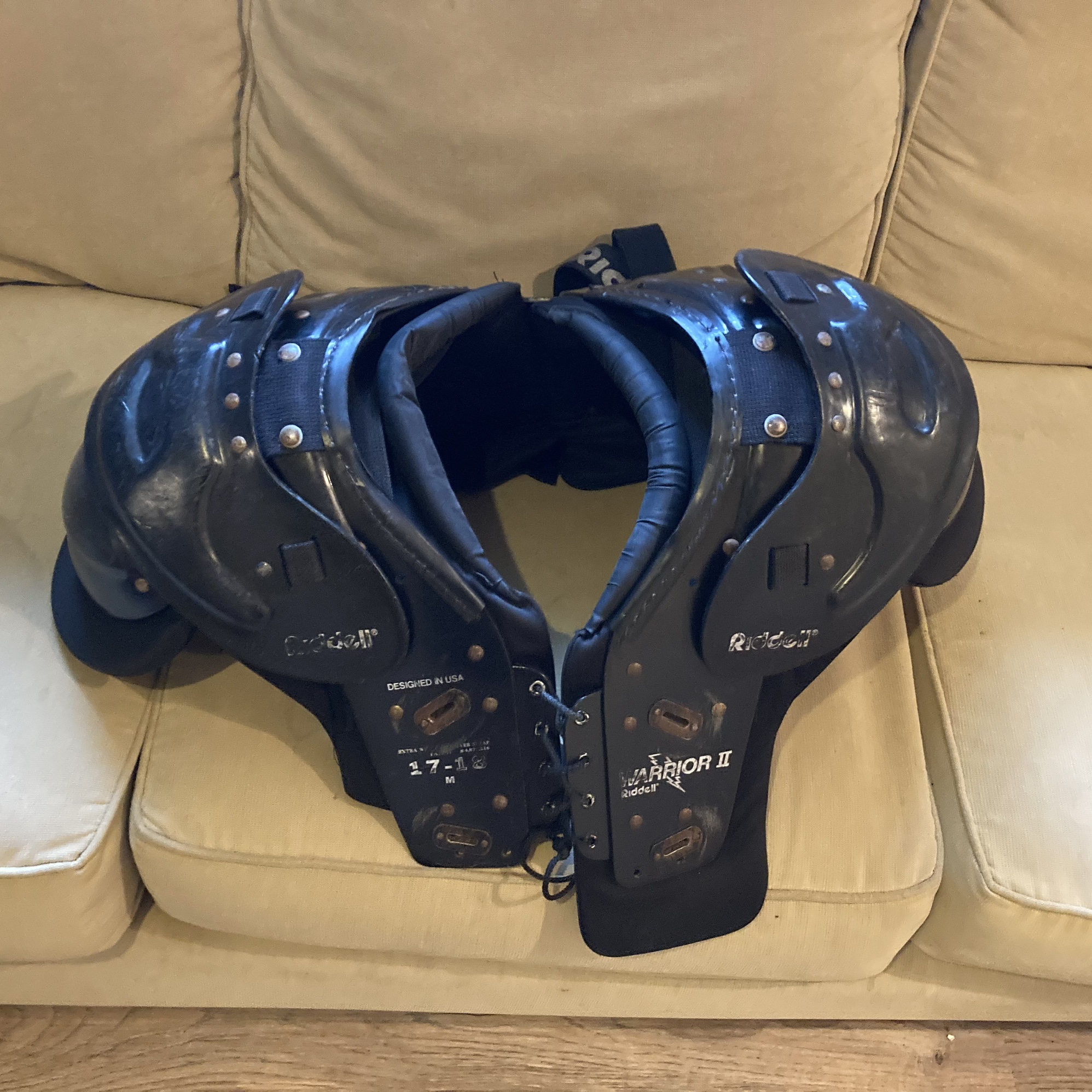 Riddell Warrior IIx Shoulder Pads - Used & Clearance
