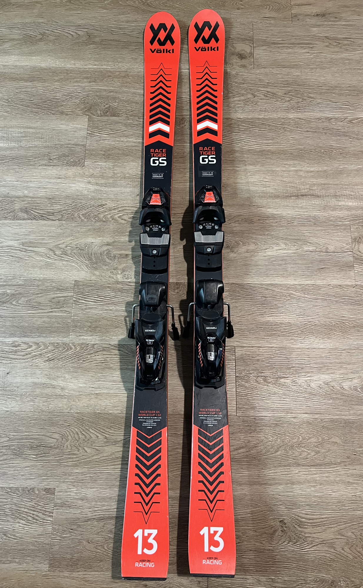 Volkl - 【あり】Volkl GS Racetiger 183cm comp18 Volkl 183 cm Racing Racetiger GS Skis With Bindings Max Din