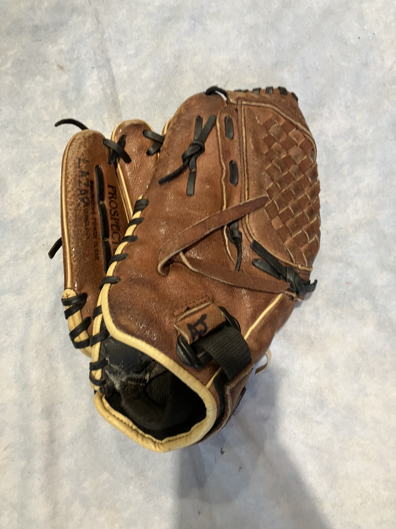 Vintage Rawlings Cesar Cedeno 12” Brown Baseball Glove
