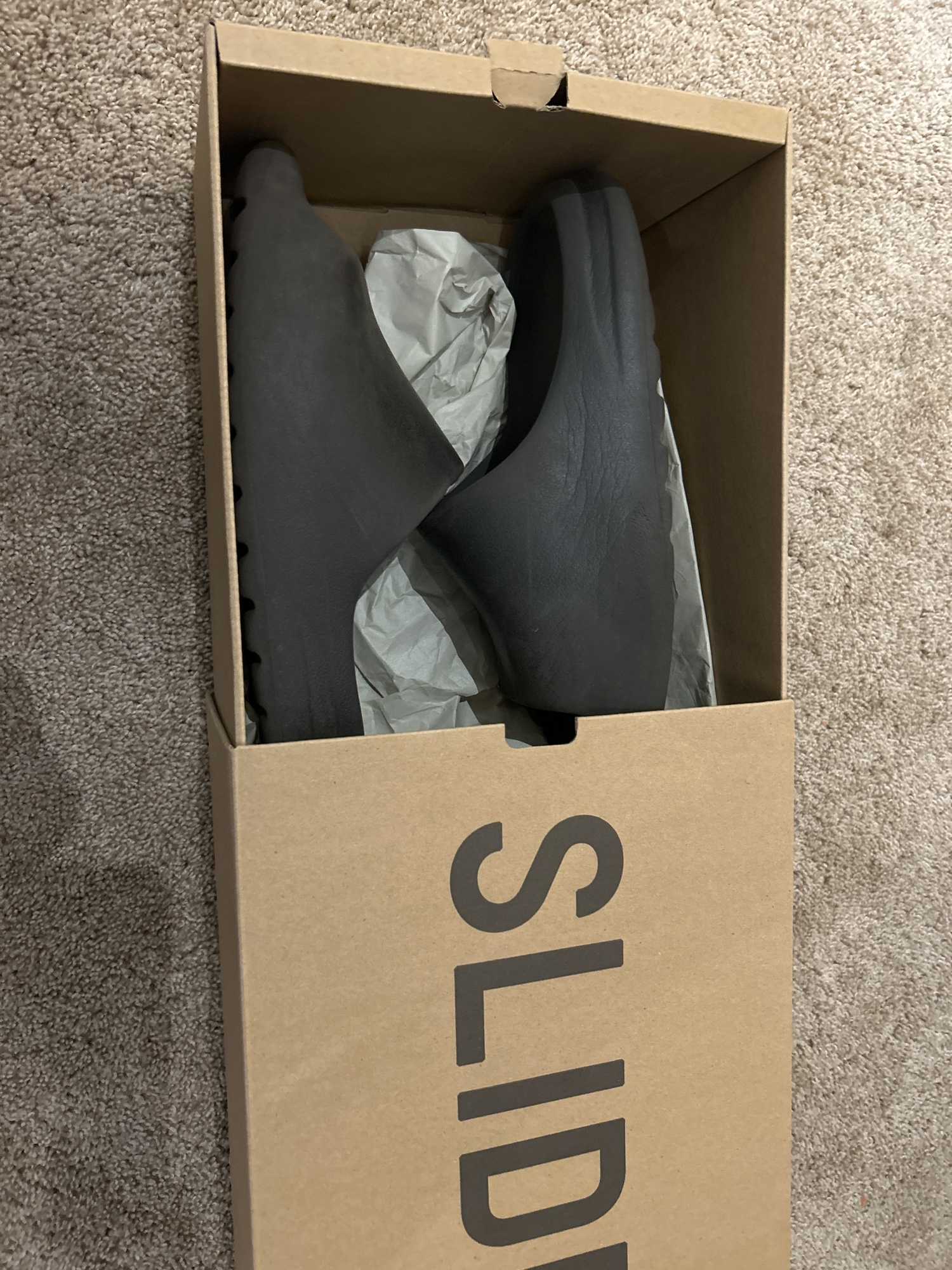 NO BOX New Size 9 Black Onyx Men's Adidas Yeezy Slide