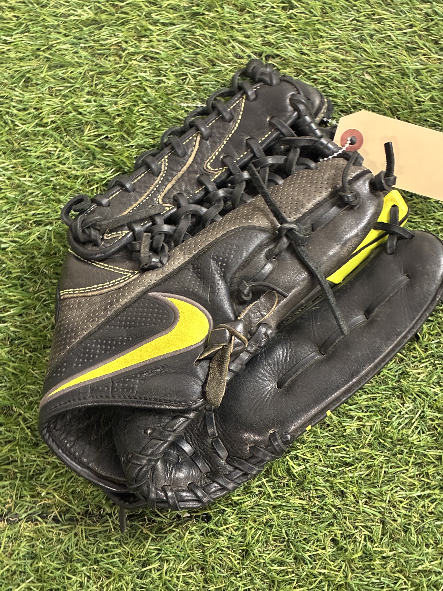 NIKE - ★激レア★ NIKE ナイキ EDGE MVP 上級グレード 一般軟式 投手 激安スポーツ・レジャー - ☆激レア☆ NIKE ナイキ EDGE MVP
