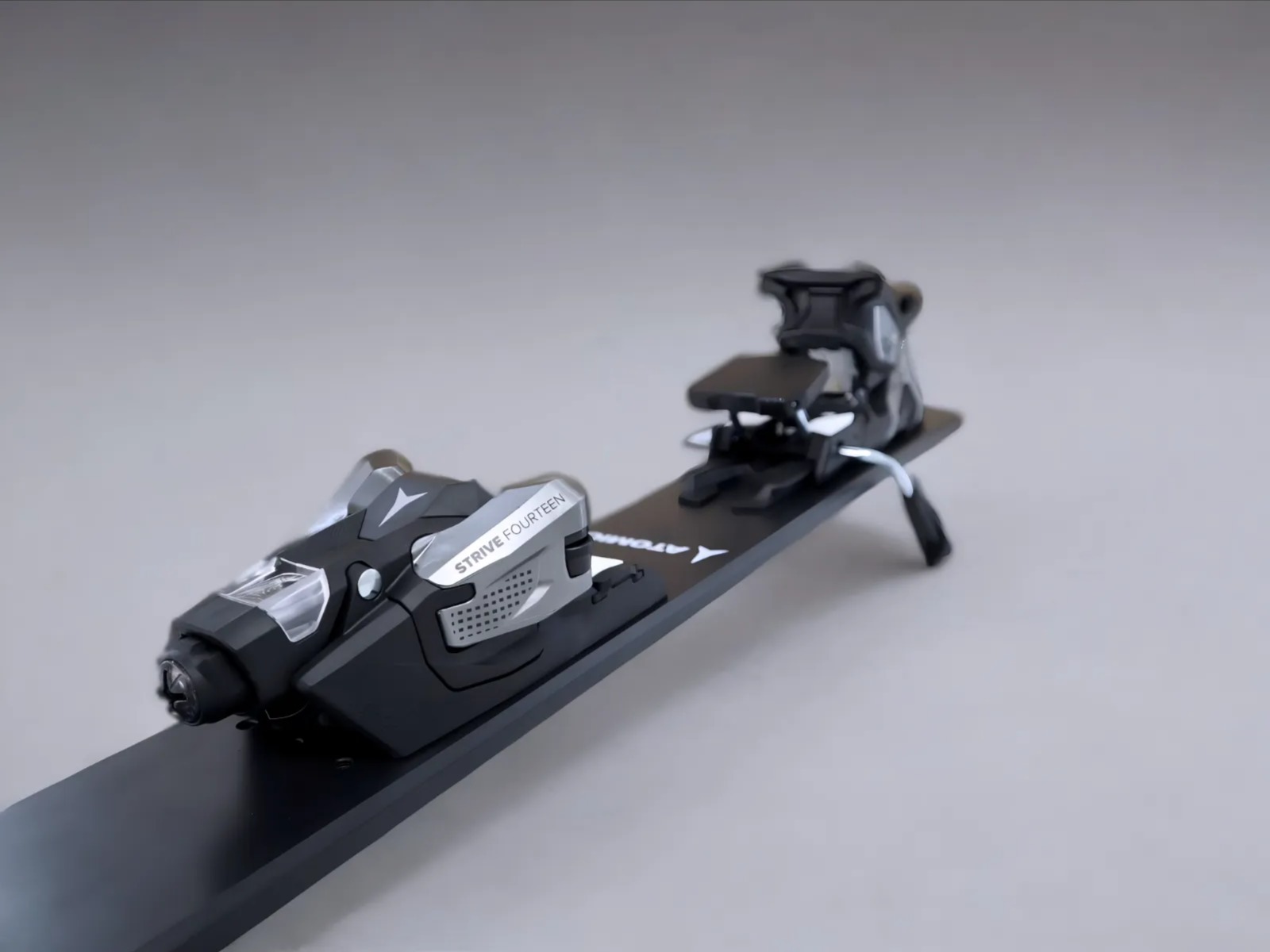 Marker Comp 20 EPS Downhill Ski Bindings | Used and Closeout