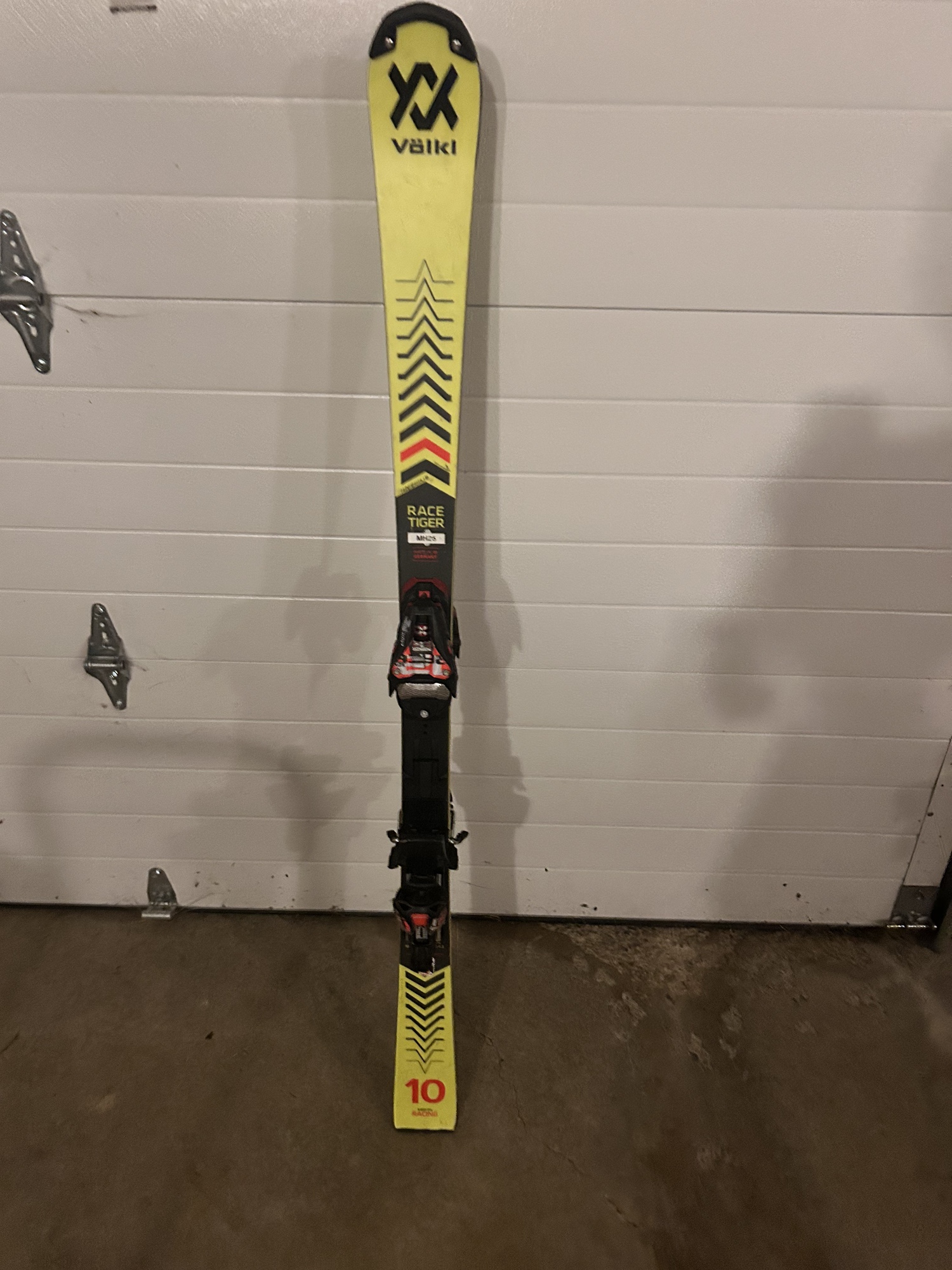 Völkl Racetiger SX Volkl Racetiger Srx + Marker V Motion 10