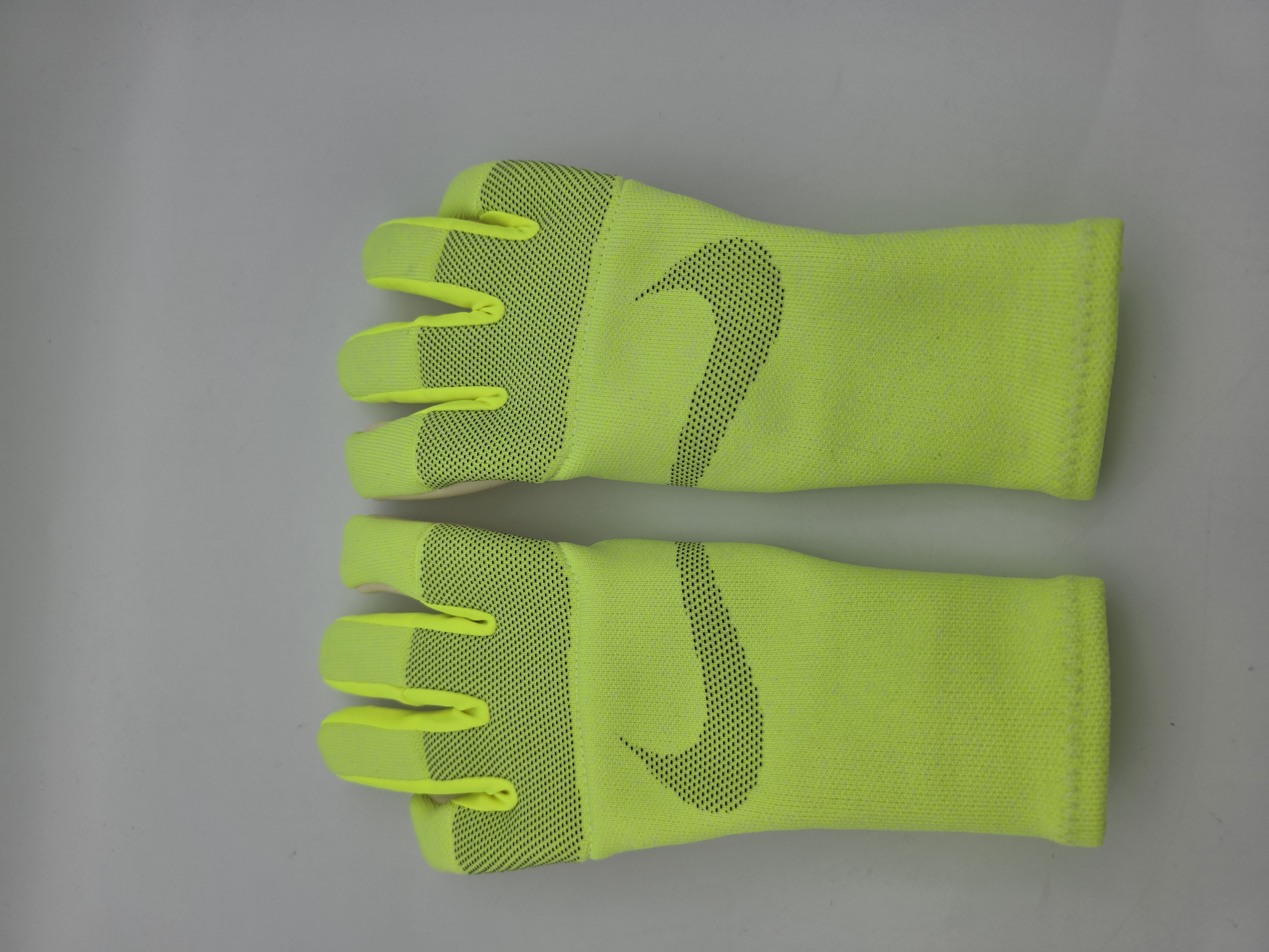 Goalkeeper Gloves Used & Clearance | SidelineSwap Deals