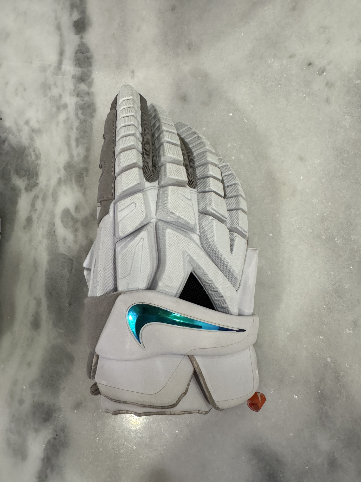 Nike Lacrosse Gloves | Used and Clearance