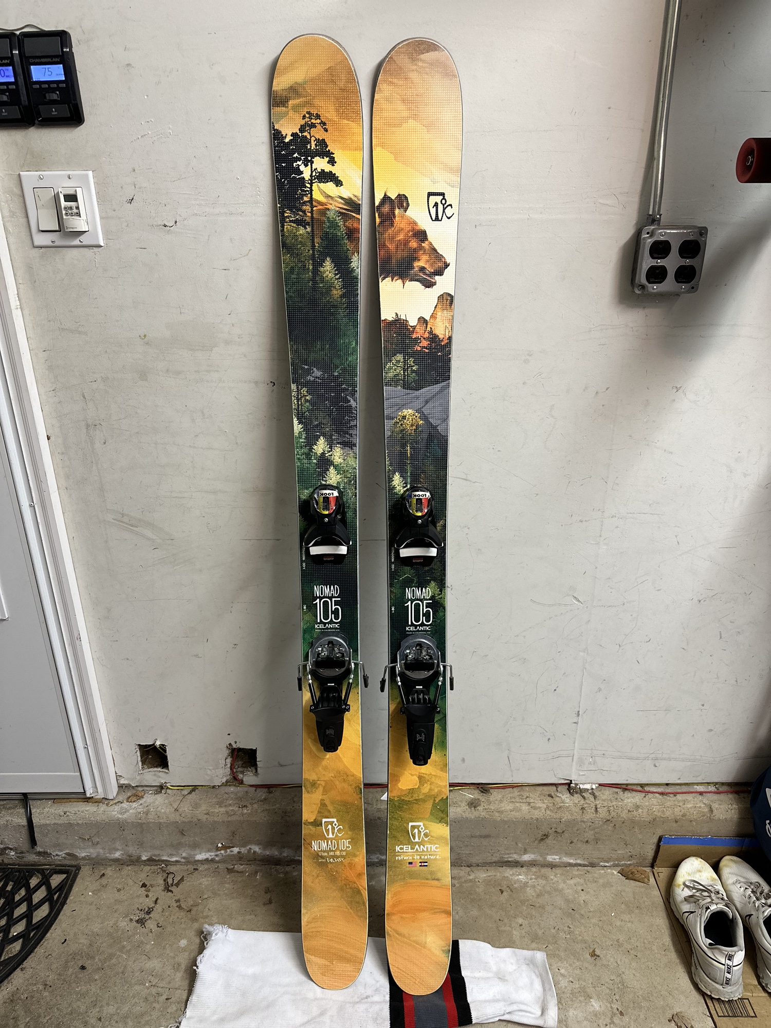 未使用！ICELANTIC Nomad 105 +アルマダビンディング 未使用！ICELANTIC Nomad 105 +アルマダビンディング 22/23