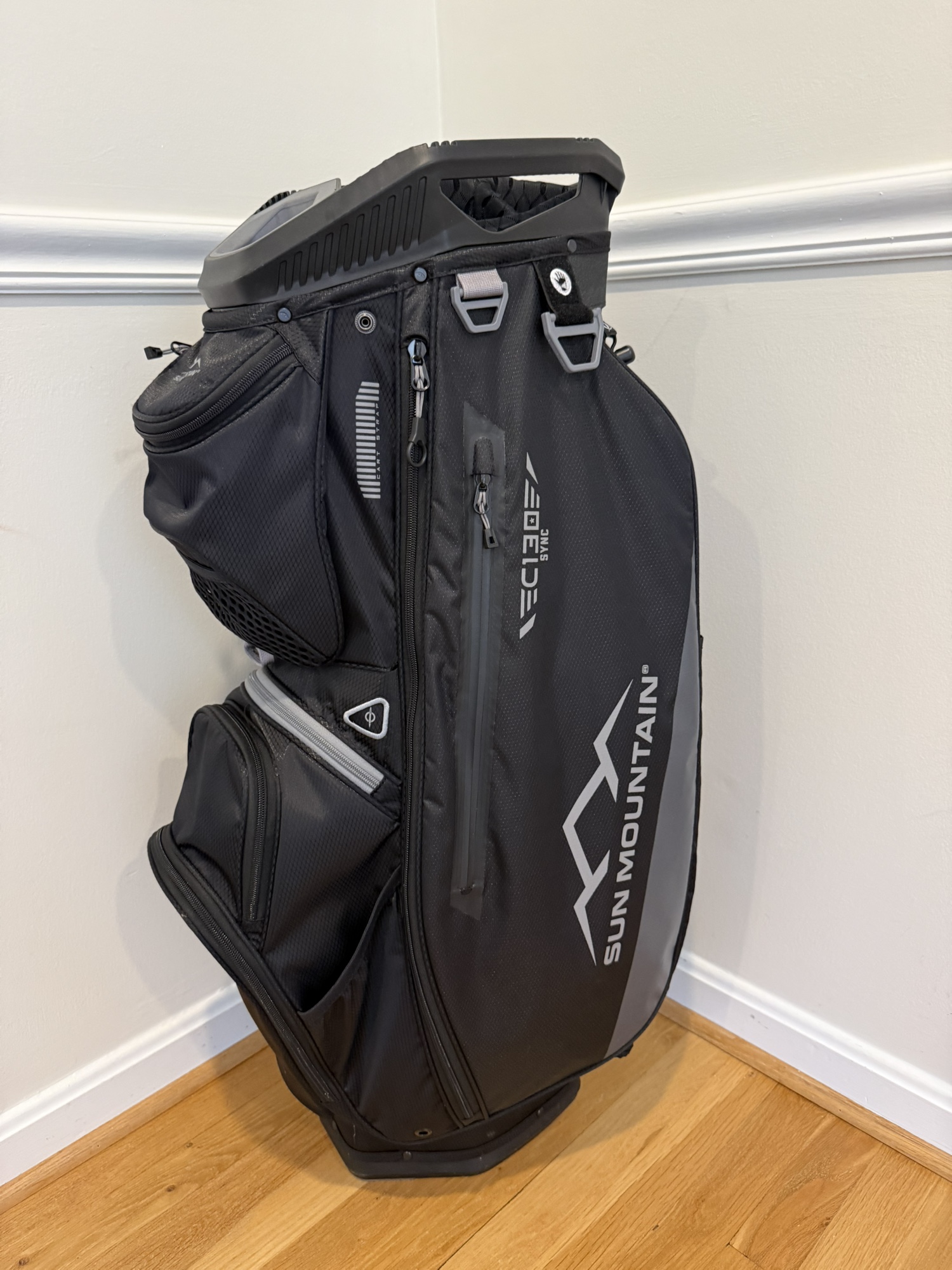Shop Sun Mountain Golf Bags Used Clearance Deals - Main Image