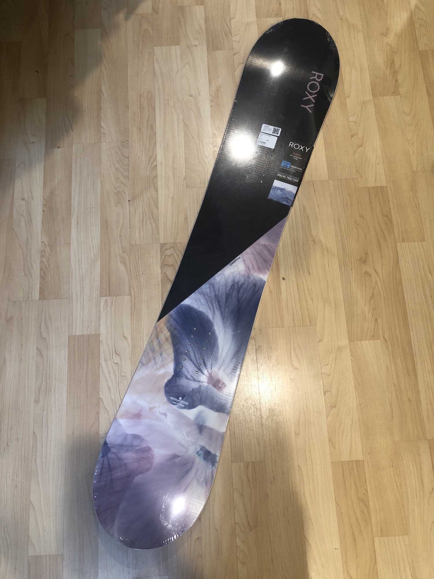 Roxy Banana Smoothie Snowboard | New and Used on SidelineSwap