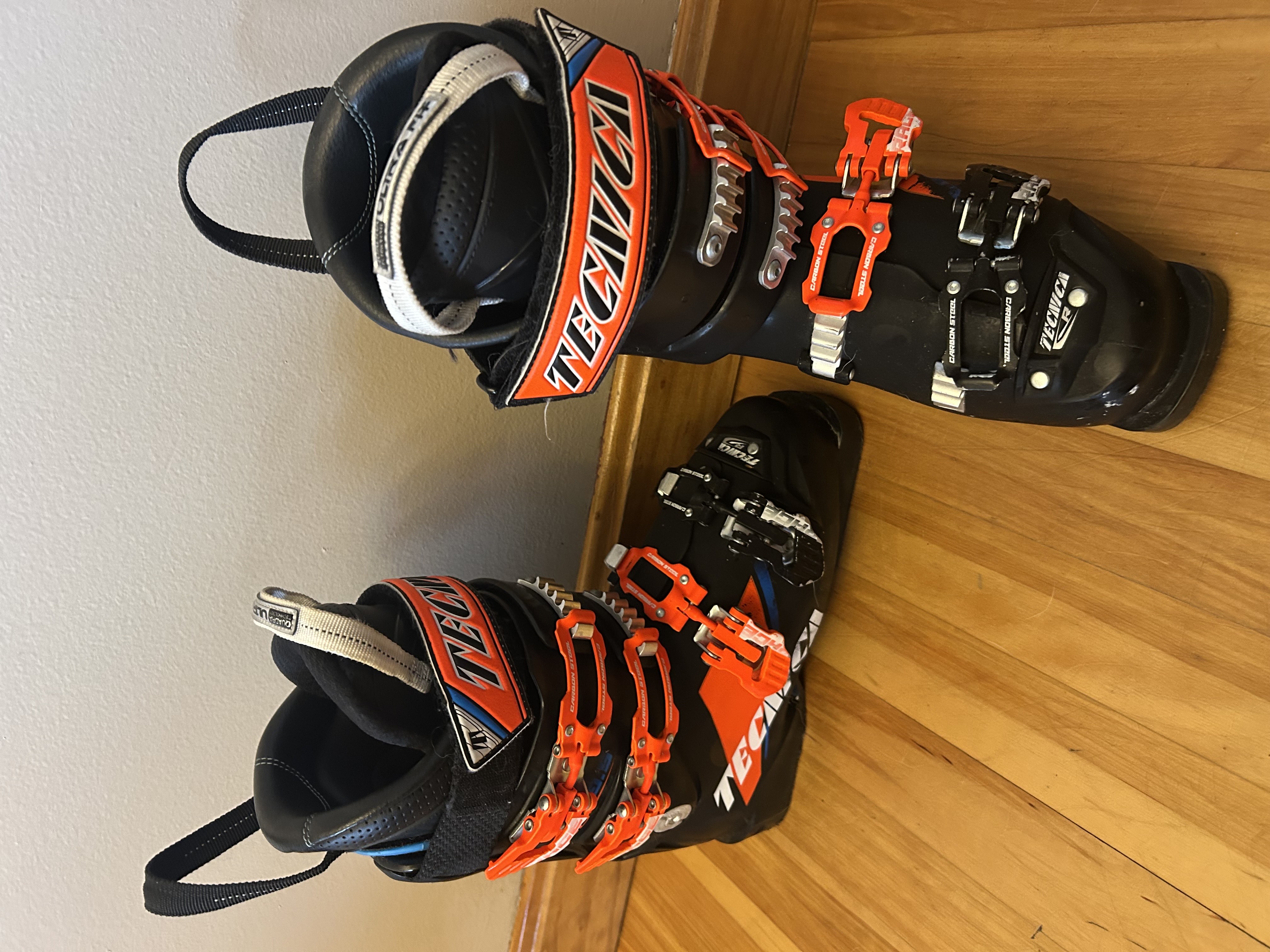 New Tecnica R9.3 110 Racing Ski Boots | SidelineSwap | Buy and