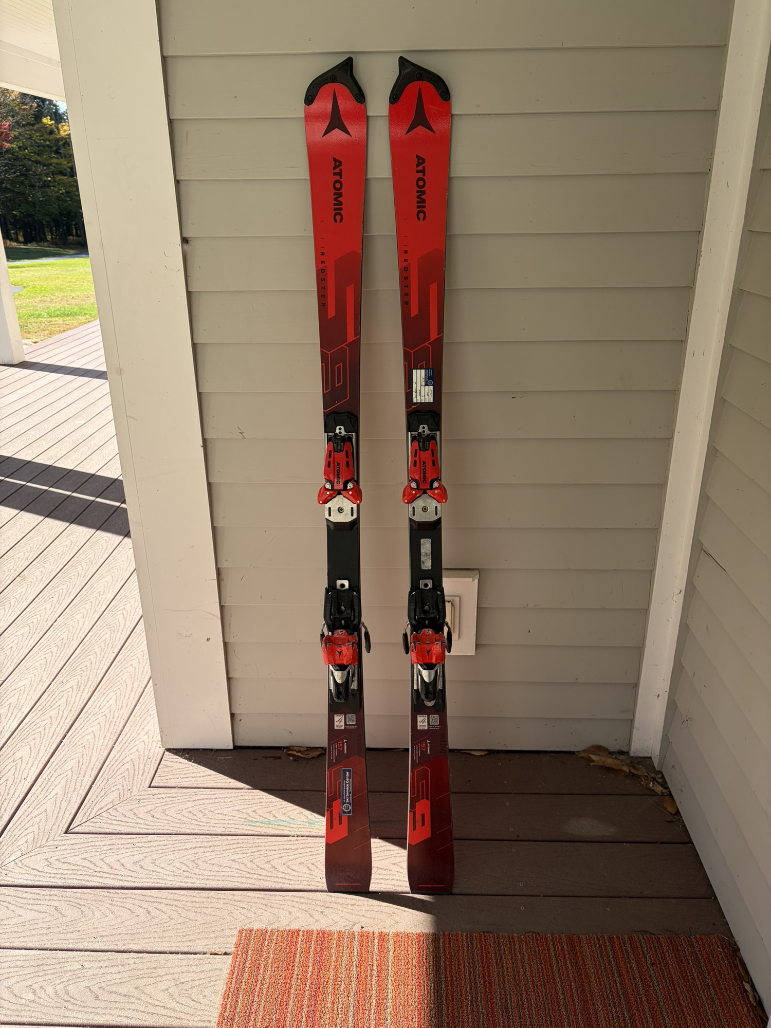 2023 Atomic Redster S9 157 cm Skis With Bindings Max Din 16 (Used