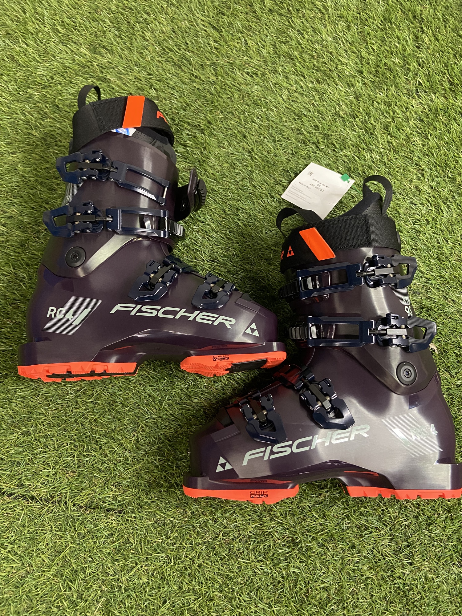 Fischer Ranger Free 120 Downhill Ski Boots | Used and Closeout