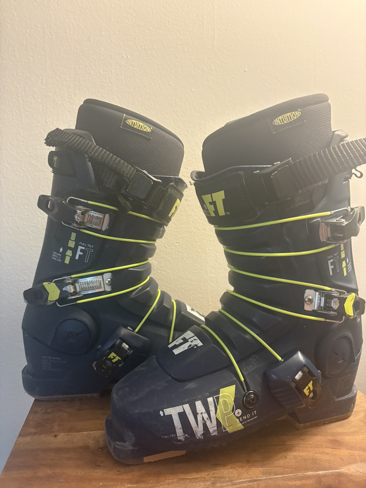 FULLTILT CLASSIC ORIGINAL 27.0〜27.5 Full Tilt Classic Downhill Ski Boots | Used and Closeout