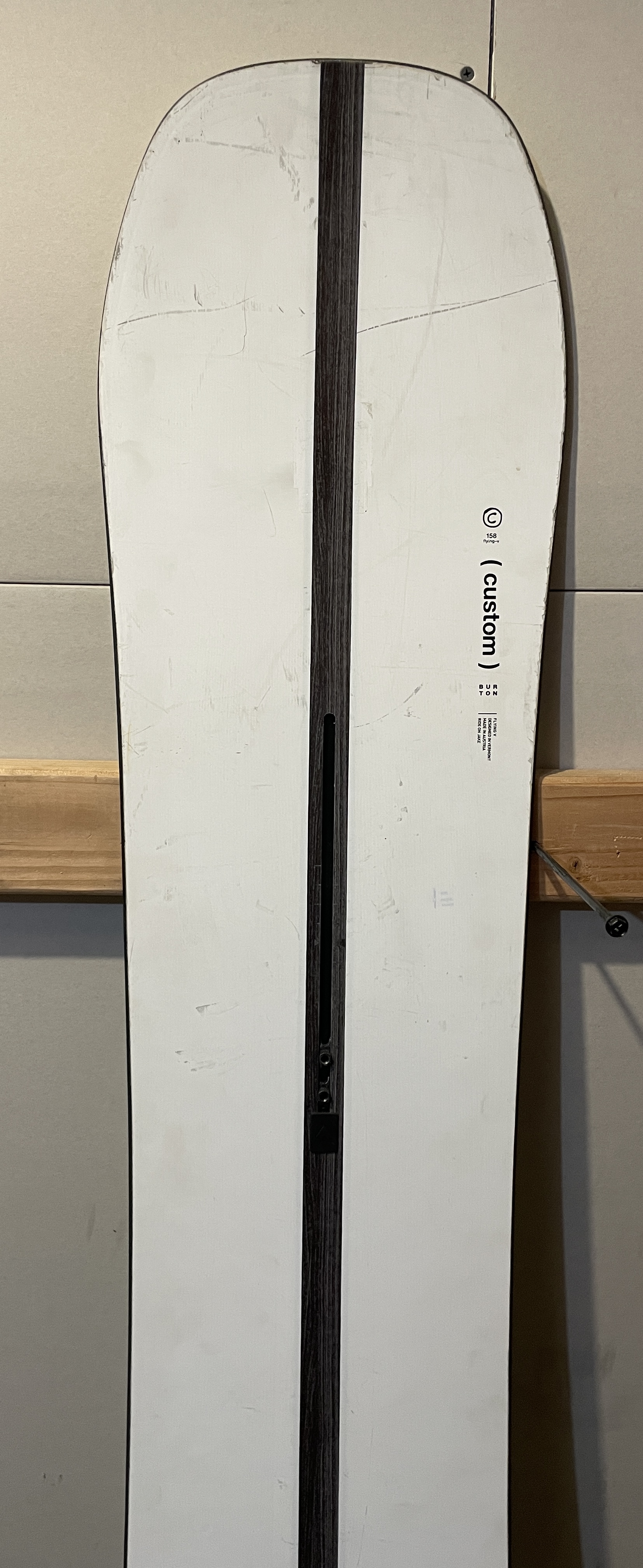 Used 2022 Burton Custom Flying-V snowboard; Size: 158 cm
