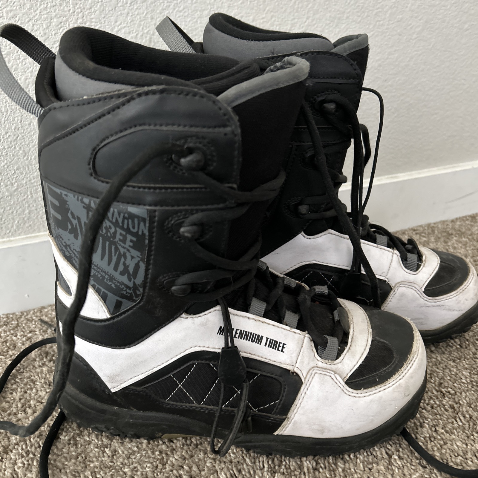 New: Sapera 18-19 8 BLACK | SidelineSwap | Buy and Sell on